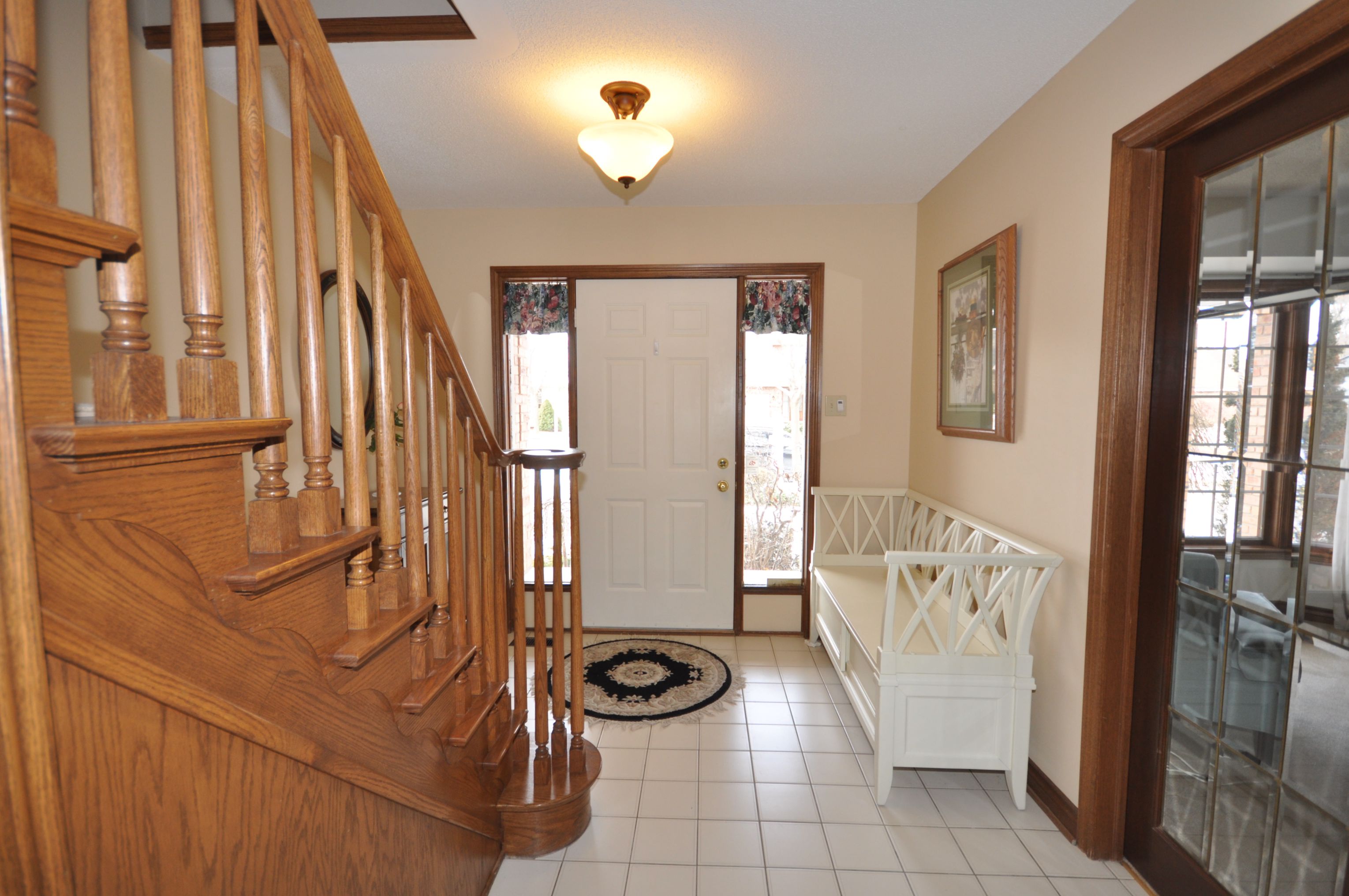 Large ceramic Foyer