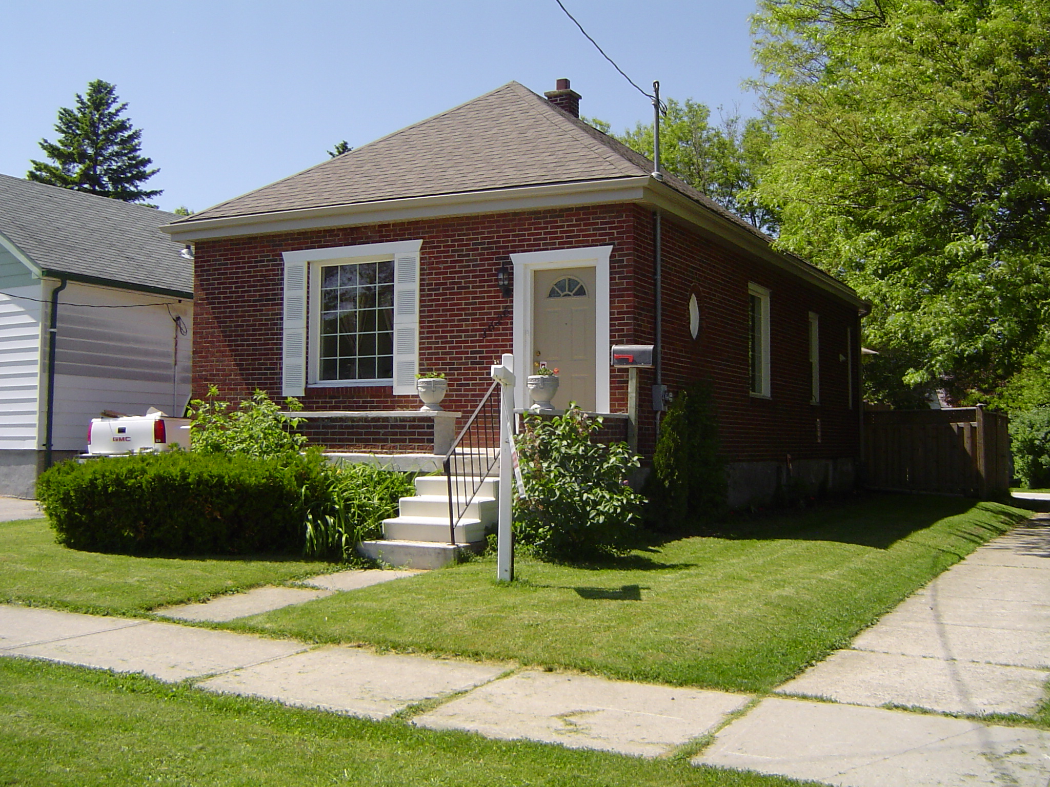 Renovated all brick Bungalow located 1 block to Kiwanis Park