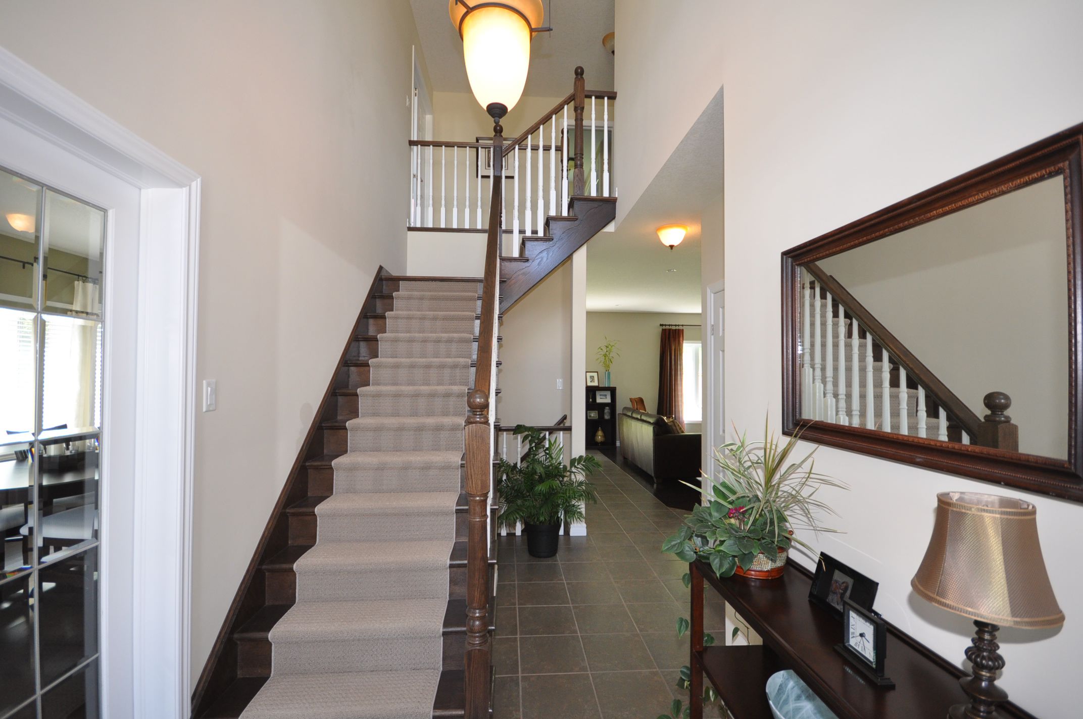 Oak staircase to 2nd floor