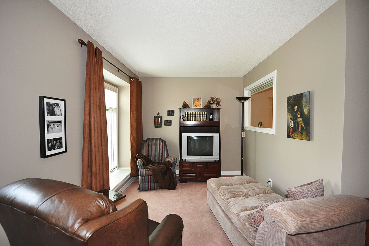 Sitting area or Office off Master Bedroom