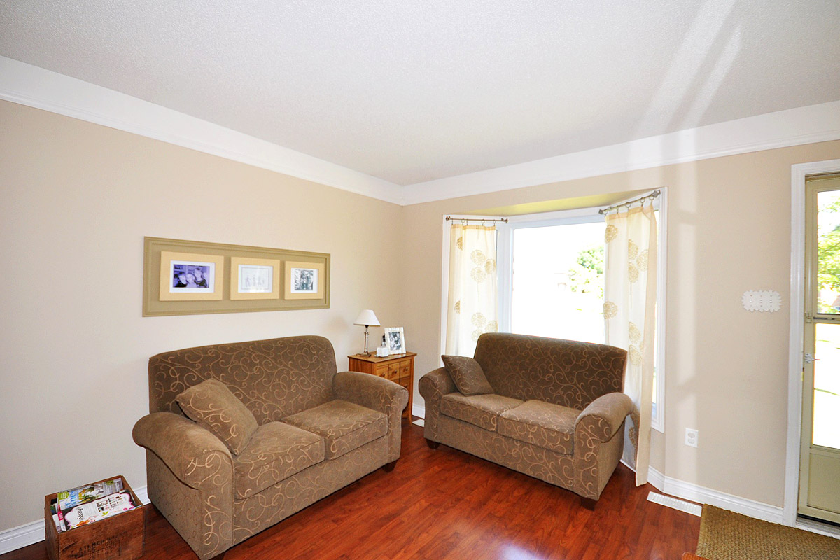 Spacious Family Room