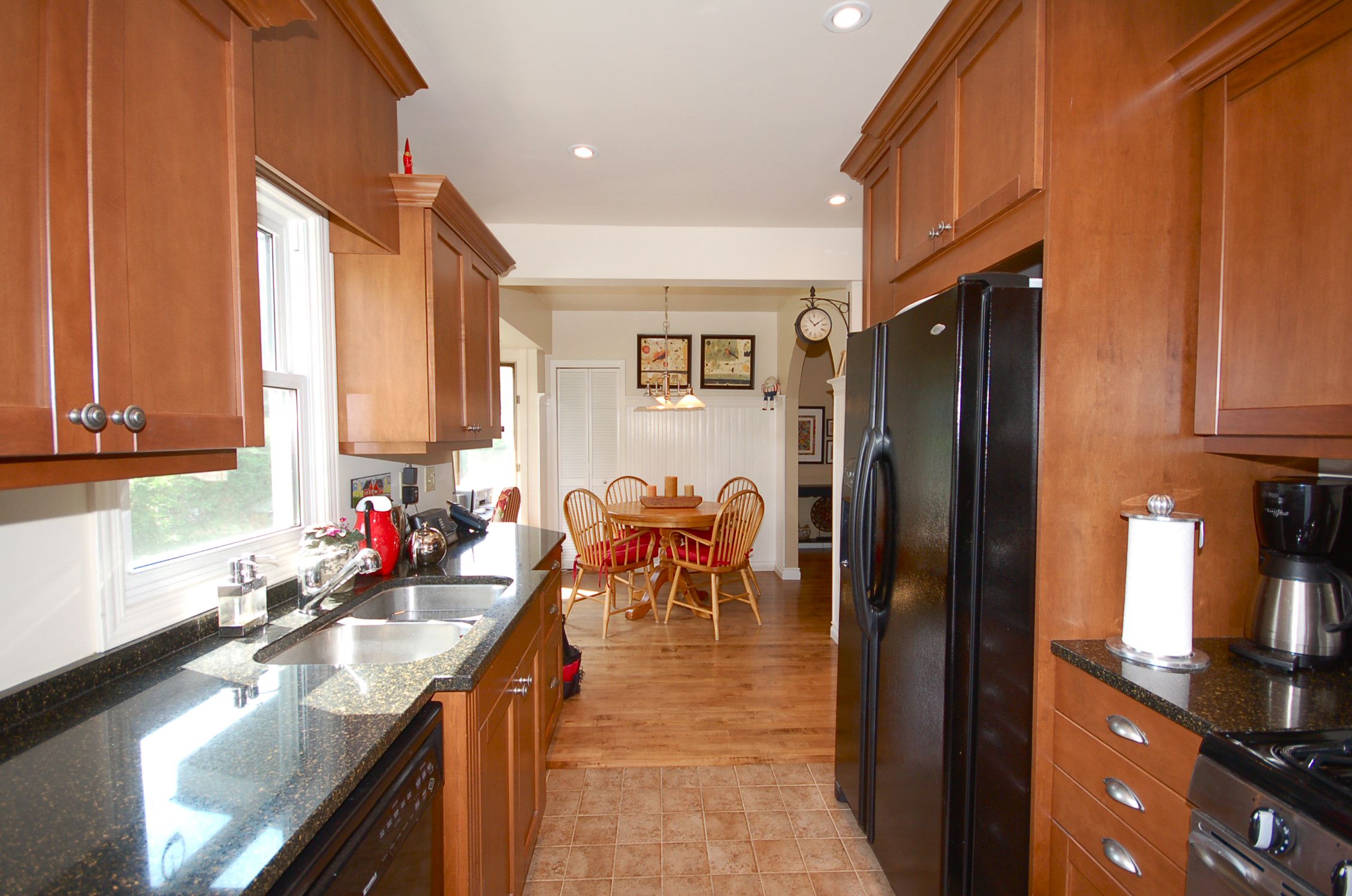 Cardinal kitchen complete with 2 pantries & tumbled ceramic floors