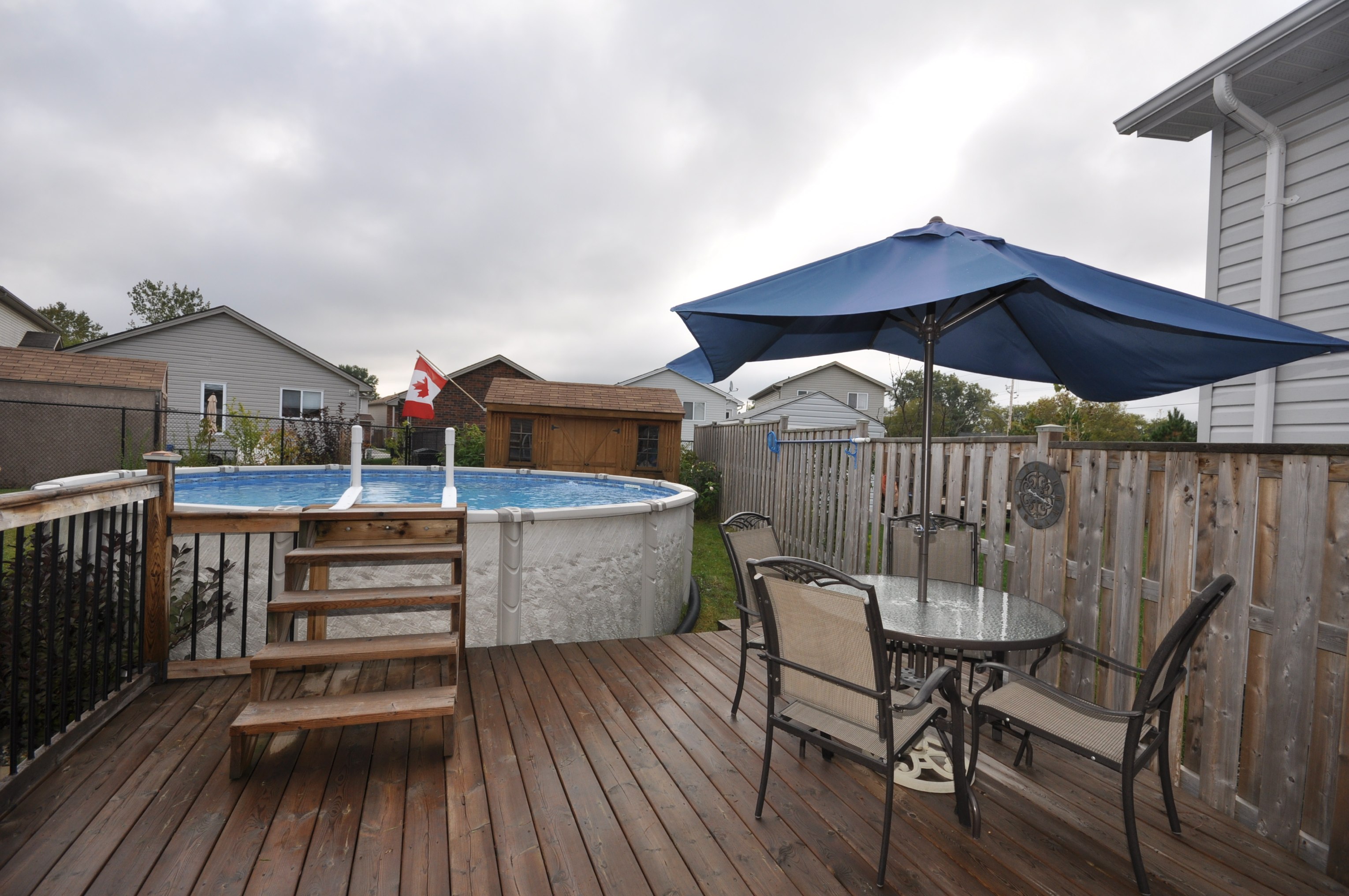 Sundeck with stairs into Pool