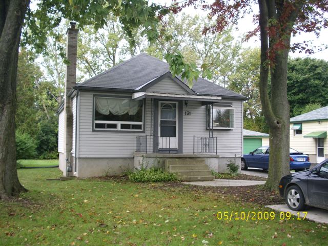 Newer Vinyl, Shingles & Windows