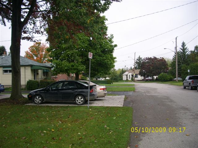 Extended concrete driveway