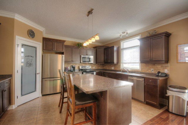 Ceramic Floors in large Kitchen