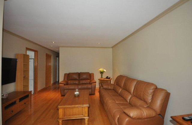 Living Room with crown mouldings