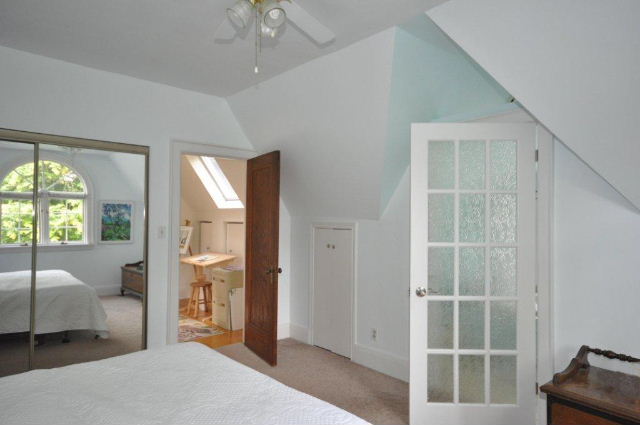 Master bedroom has french door to Ensuite