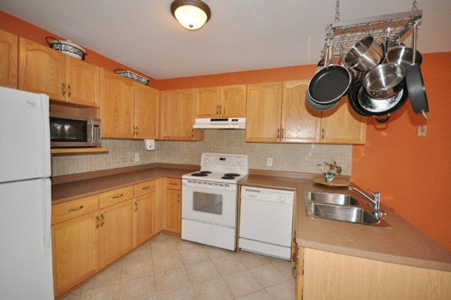 Kitchen has lots of counter space