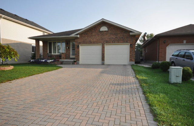 Double Drive & Garage with 2 Doors & Inside Entry