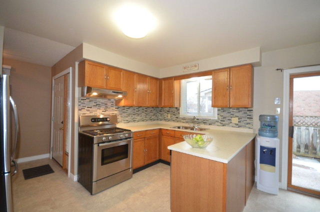 An Abundance of Cupboard and Counter Space