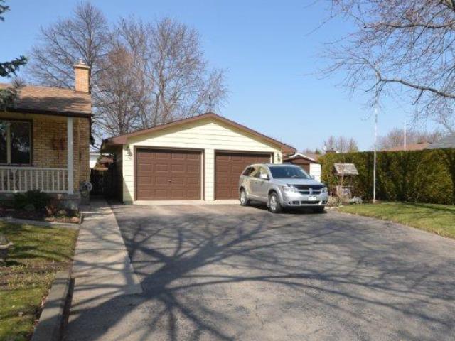 Detached Insulated Double Garage with hydro and phone