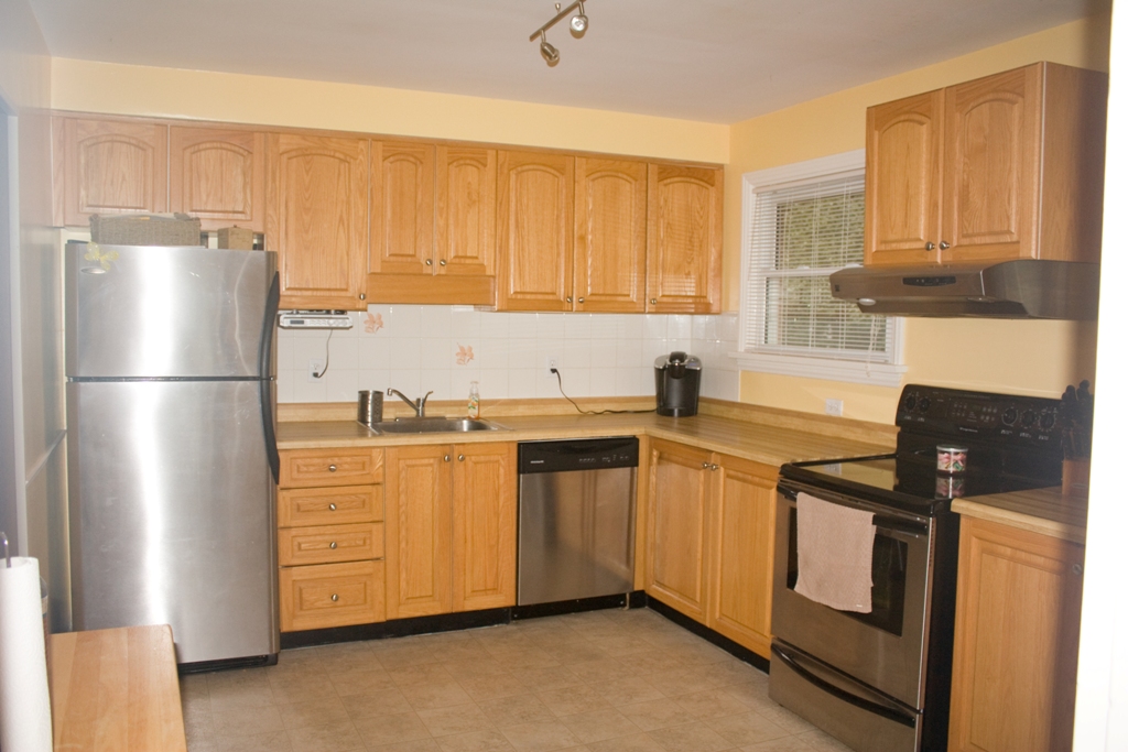 Ample Cupboard Space