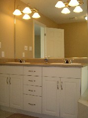 His and Her sinks in the ensuite 