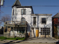 Historic Row House in Old East